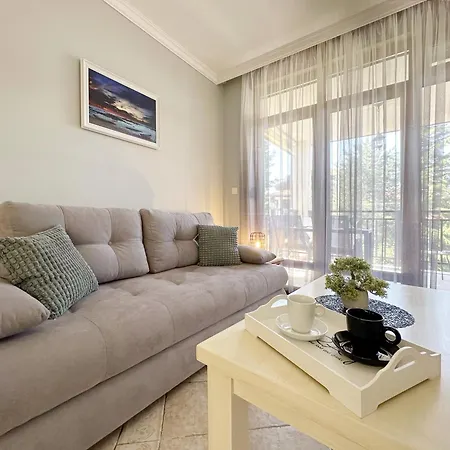 Sm Lovely On The First Line In דירה *