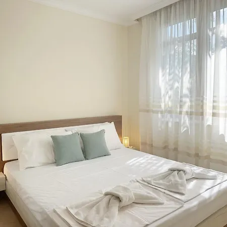 Sm Lovely On The First Line In * סוזופול