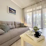 Sm Lovely On The First Line In Apartment *