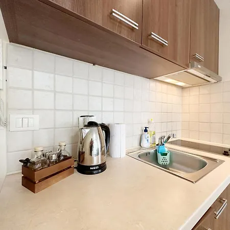 Sm Lovely On The First Line In Appartement