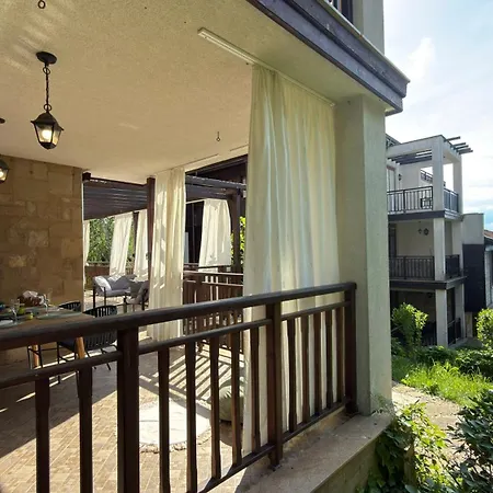 Appartement Sm Lovely On The First Line In *