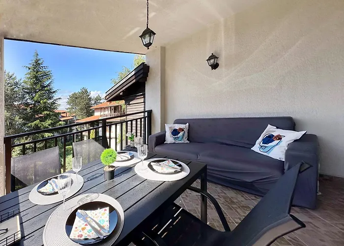 Sm Lovely On The First Line In Σωζόπολη