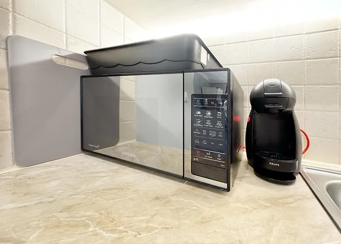 Sm Lovely On The First Line In Διαμέρισμα