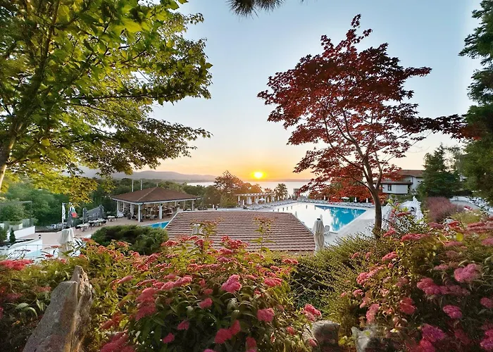 Sm Lovely On The First Line In Σωζόπολη