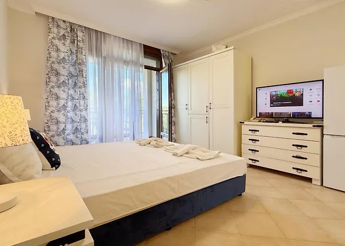 Sm Lovely On The First Line In Διαμέρισμα *