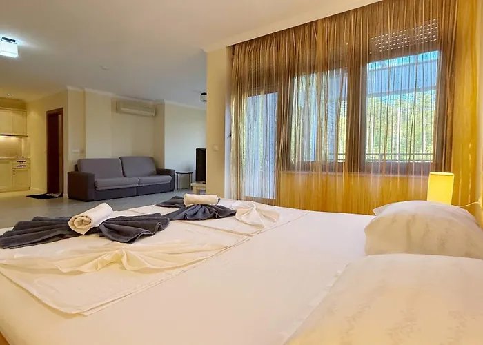 Sm Lovely On The First Line In